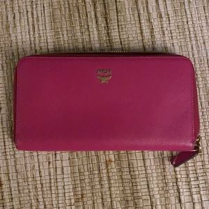 mcm wallet